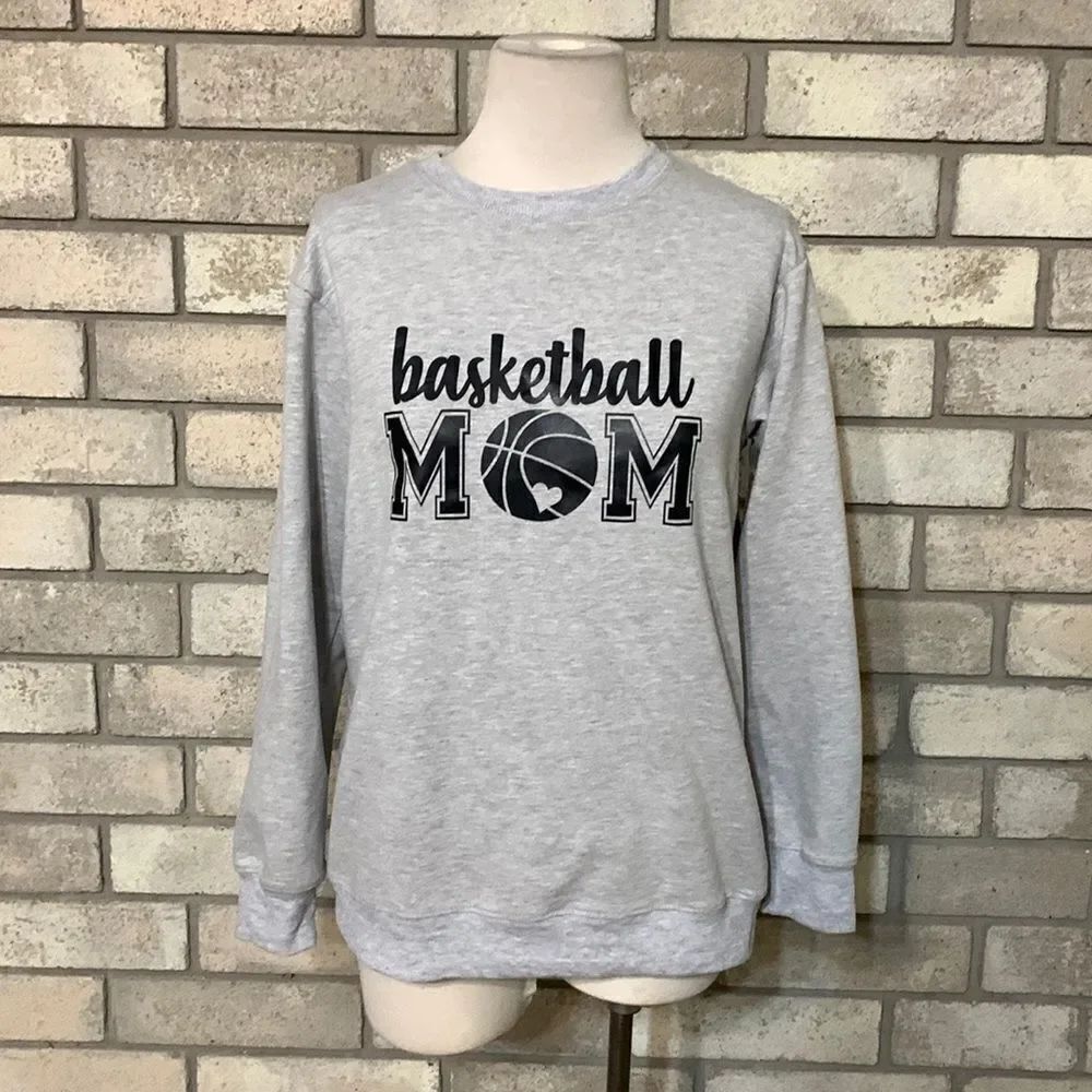 3for$20 basketball mom sweater small